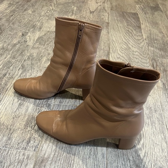 By Far tan neutral leather Sofia ankle boots - Picture 5 of 6